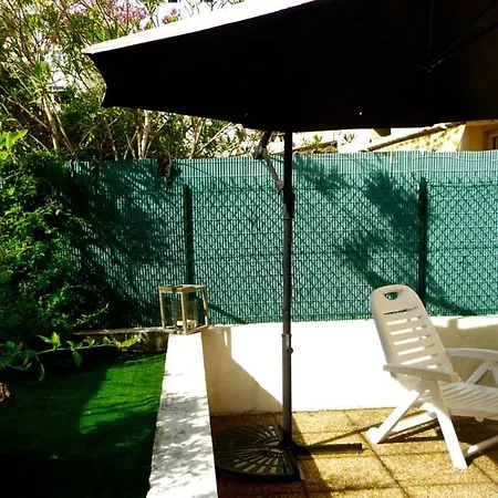Studio-terrasse à Carras