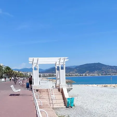 Studio-terrasse A Carras * Nizza